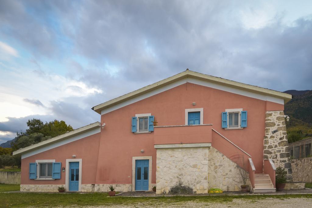 La Masseria Di Villa Giulia Tocco da Casauria Ngoại thất bức ảnh